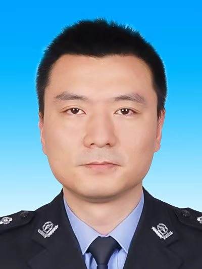 向俊(重慶市公安局渝北區分局黨委委員、副局長) 向俊(重慶市公安局渝北區分局黨委委員、副局長)
