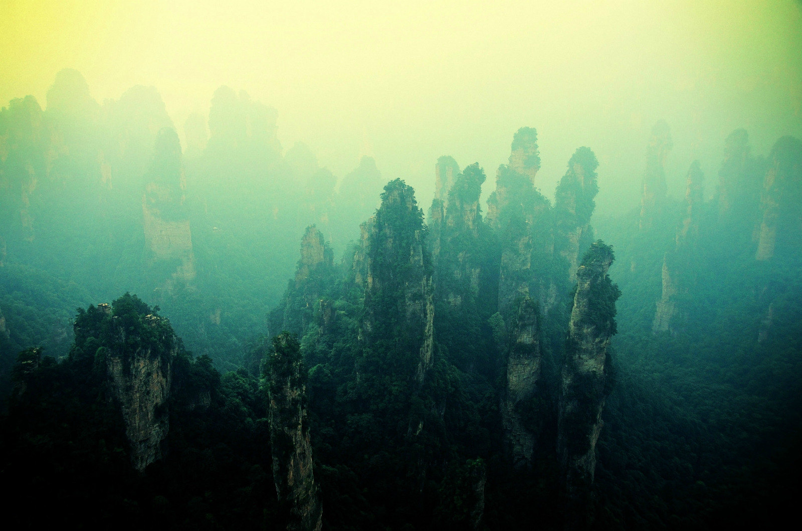 煙霧繚繞中的神堂灣