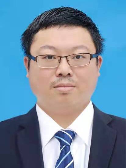 范濤(內江市東興區富溪鎮黨委書記、一級主任科員) 范濤(內江市東興區富溪鎮黨委書記、一級主任科員)