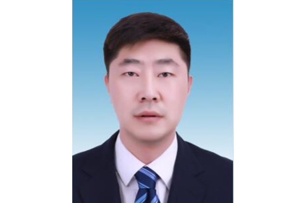 張森(中國地質調查局自然資源實物地質資料中心副主任、黨委委員) 張森(中國地質調查局自然資源實物地質資料中心副主任、黨委委員)