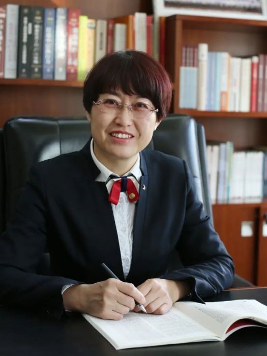 王凌雲(陝西神木農商銀行原黨委委員、紀委書記) 王凌雲(陝西神木農商銀行原黨委委員、紀委書記)