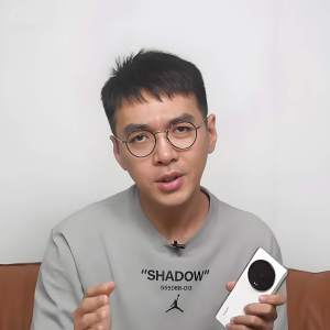 鐘文澤(中國數碼類自媒體博主,嗶哩嗶哩知名UP主) 鐘文澤(中國數碼類自媒體博主,嗶哩嗶哩知名UP主)