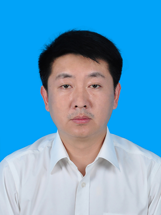 董波(湖北省丹江口市行政審批局黨組成員、副局長) 董波(湖北省丹江口市行政審批局黨組成員、副局長)