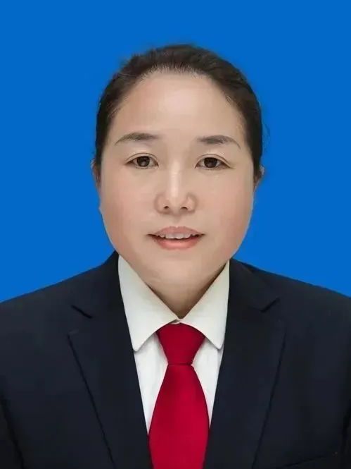 雷燕琴(江西省貴溪市樟坪畲族鄉黨委書記) 雷燕琴(江西省貴溪市樟坪畲族鄉黨委書記)