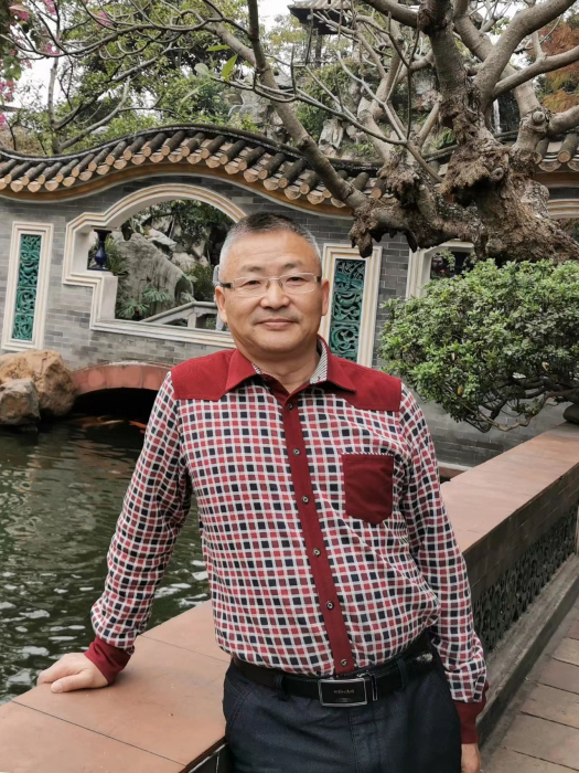 胡應東(中國美術家協會會員) 胡應東(中國美術家協會會員)