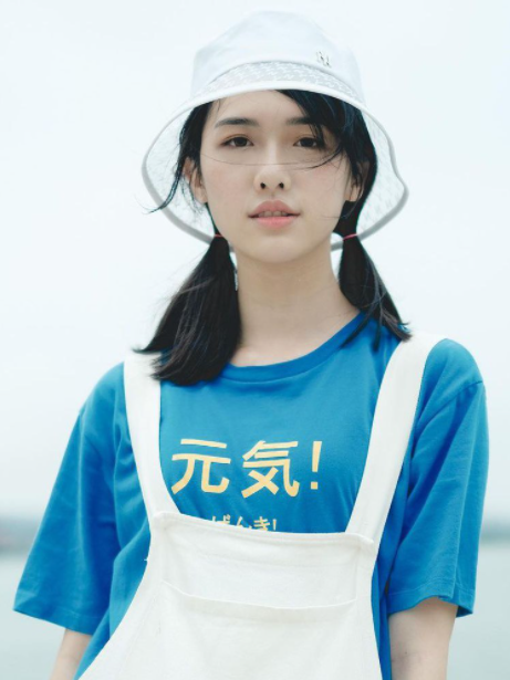 何思靜 何思靜