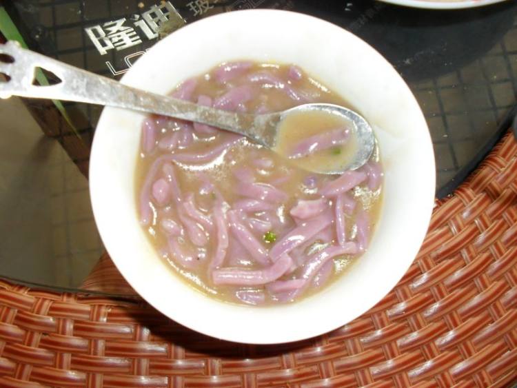 紫薯熱湯麵條