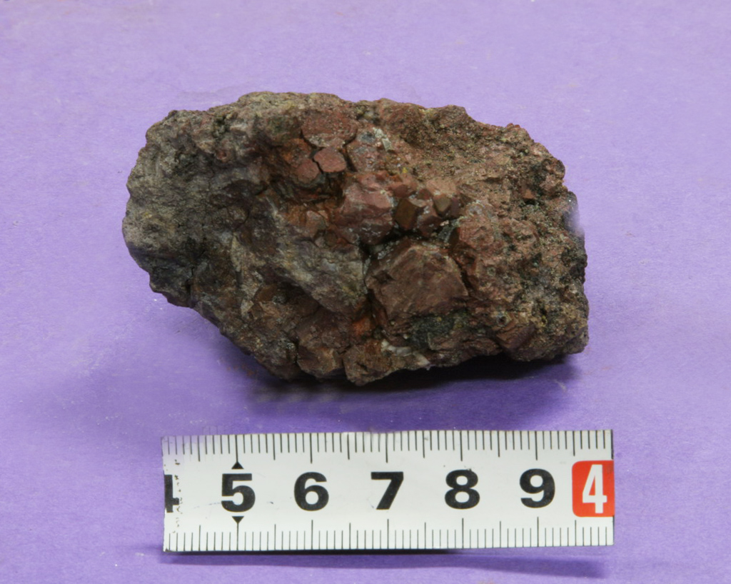 中國地質博物館石榴子石藏品圖片（一）