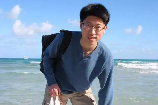 劉新宇(揚子新材獨立董事) 劉新宇(揚子新材獨立董事)