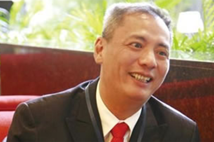 鐘偉平 鐘偉平