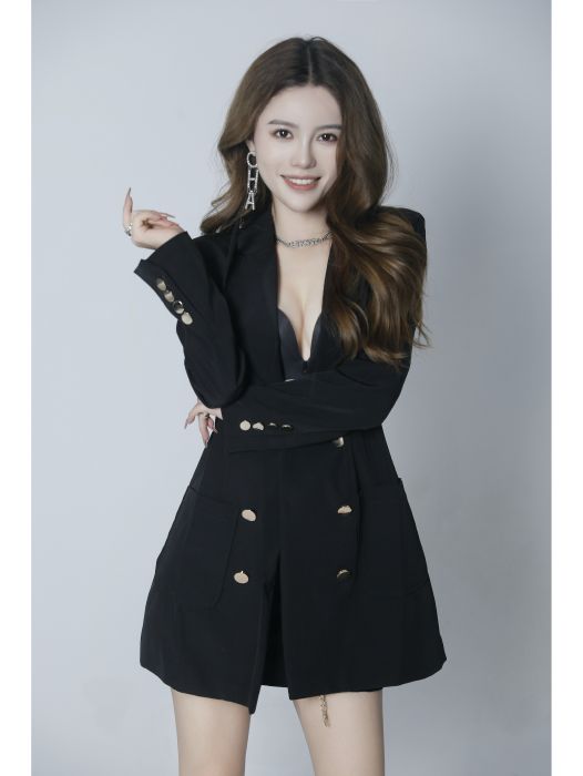 姜美麗(中國內地女歌手)