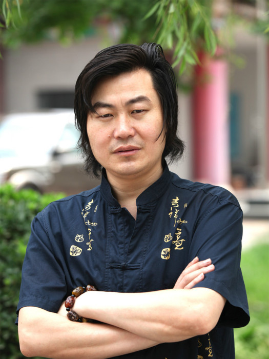 楊樹玉(中國美術家協會會員、中國書法家協會會員) 楊樹玉(中國美術家協會會員、中國書法家協會會員)