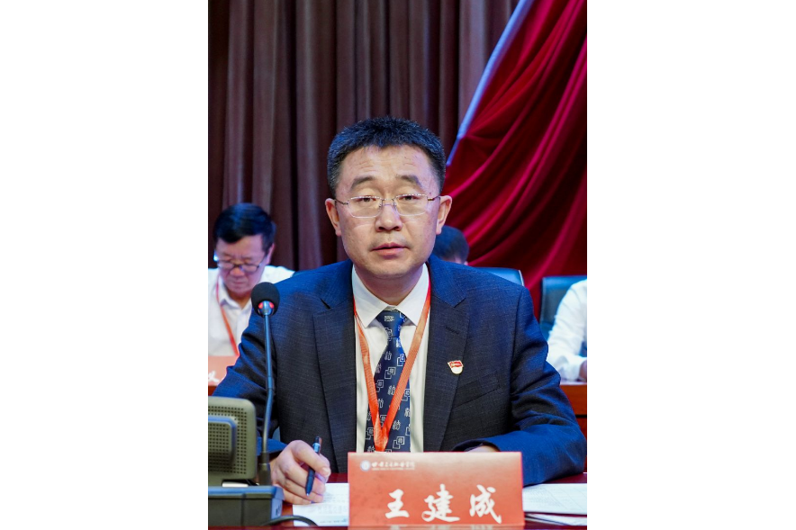 王建成(甘肅衛生職業學院黨委副書記、院長) 王建成(甘肅衛生職業學院黨委副書記、院長)