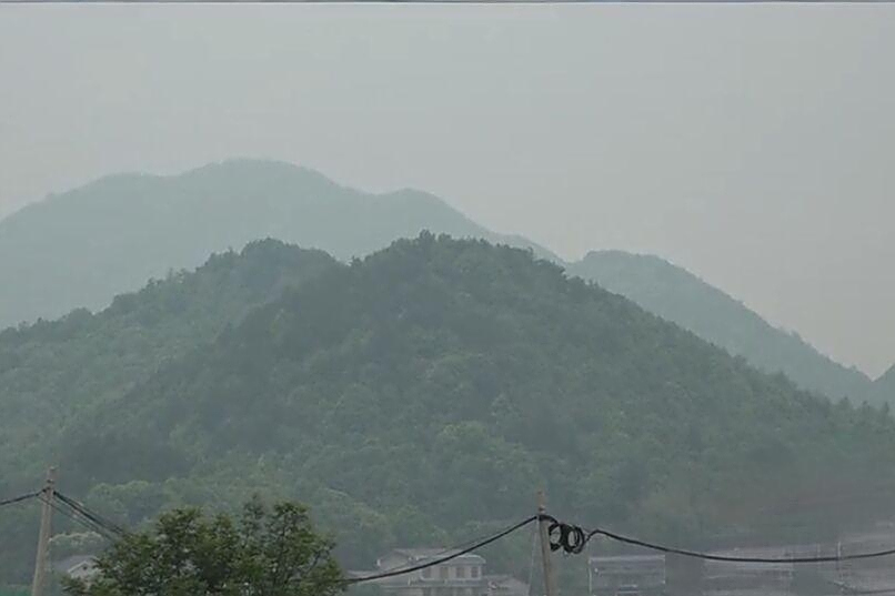 依稀山 依稀山