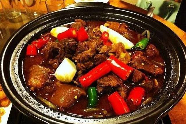 冬菇牛腩煲 冬菇牛腩煲