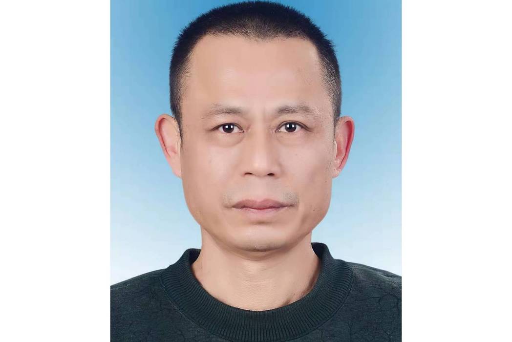 黃福建(廣西昭平縣民政局副局長、黨組成員) 黃福建(廣西昭平縣民政局副局長、黨組成員)