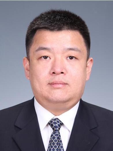 曾慶峰(遼寧省遼陽市太子河區政府副區長、區政府黨組成員) 曾慶峰(遼寧省遼陽市太子河區政府副區長、區政府黨組成員)