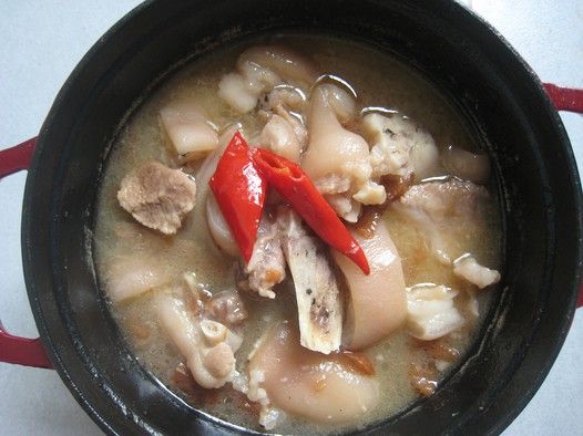 酸梅豬腳煲 酸梅豬腳煲