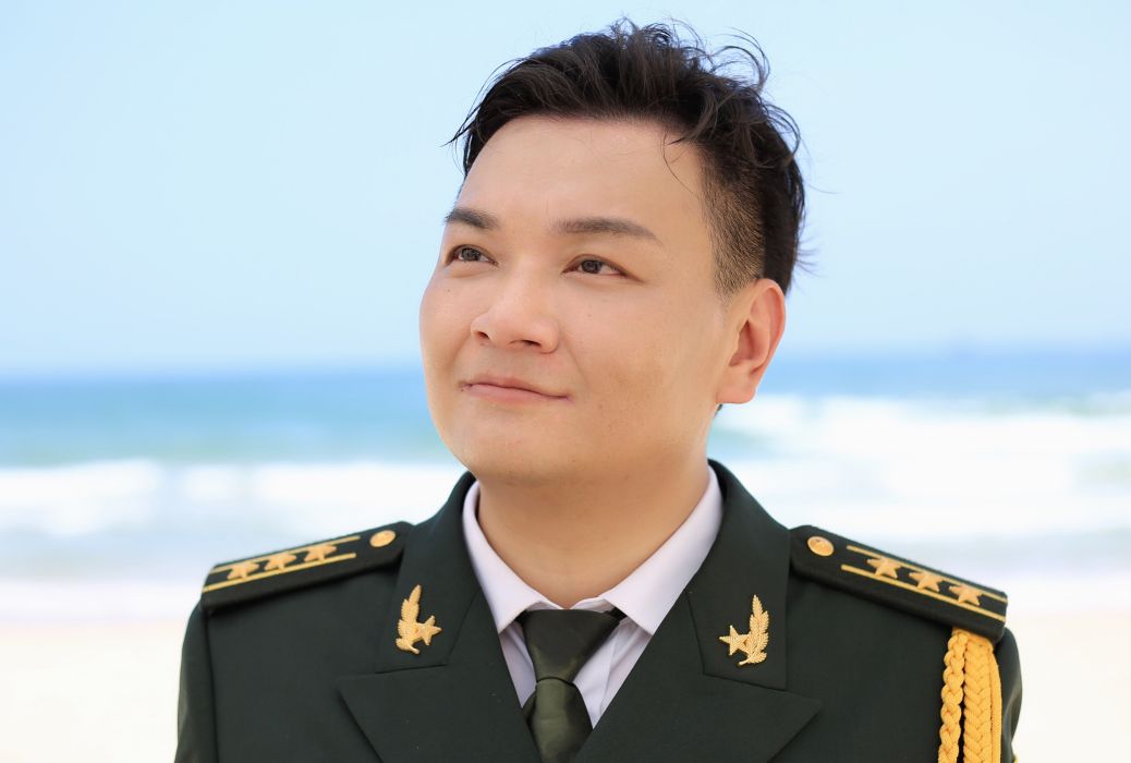 劉斌(中國美術家協會會員) 劉斌(中國美術家協會會員)