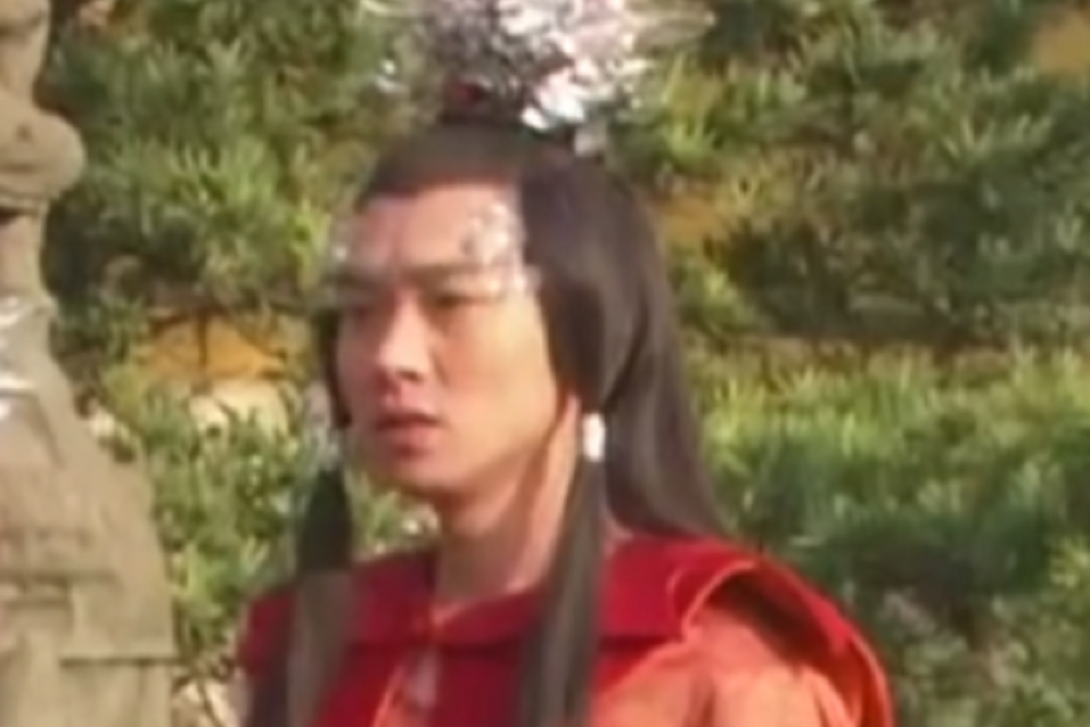 葉青(古裝神話劇《活佛濟公第三部》中的角色) 葉青(古裝神話劇《活佛濟公第三部》中的角色)