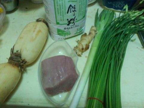韭菜苔餃子
