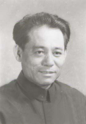 張占申 張占申