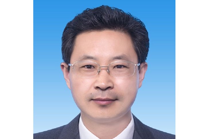李新春(山東省濟南市人民政府辦公廳副主任) 李新春(山東省濟南市人民政府辦公廳副主任)