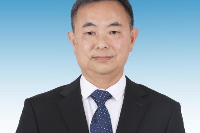 劉明華(南昌市紅谷灘區人大常委會黨組成員、副主任) 劉明華(南昌市紅谷灘區人大常委會黨組成員、副主任)