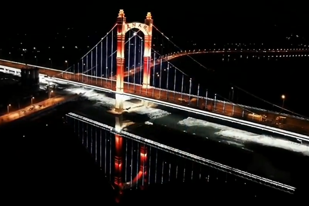 東湖大橋(中國遼寧省錦州市境內橋樑) 東湖大橋(中國遼寧省錦州市境內橋樑)