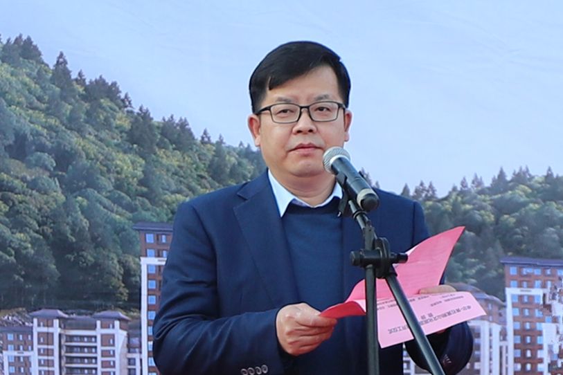 田旭東(武漢長江足球俱樂部董事長、湖北省足球協會副會長) 田旭東(武漢長江足球俱樂部董事長、湖北省足球協會副會長)