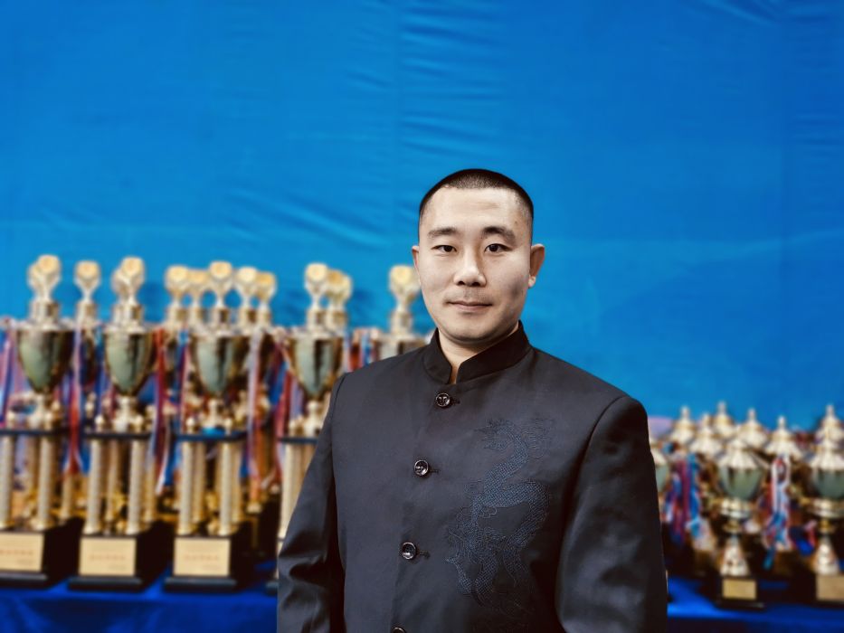 邢強(北京市武協青少年工作委員會副主任) 邢強(北京市武協青少年工作委員會副主任)