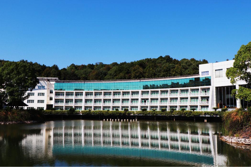 長沙市嶽麓區山楓藝谷藝術培訓學校有限公司(山楓·藝谷) 長沙市嶽麓區山楓藝谷藝術培訓學校有限公司(山楓·藝谷)
