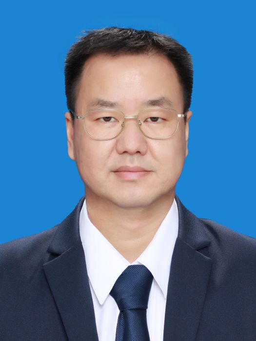 吳瀾(安徽省桐城市教育局黨委委員) 吳瀾(安徽省桐城市教育局黨委委員)