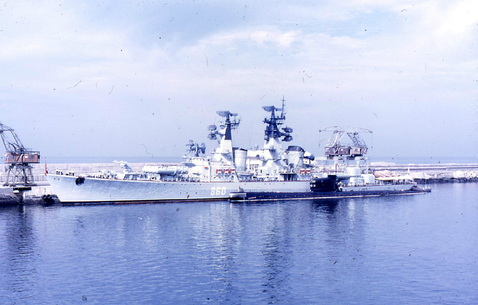 1968年，格羅茲尼號