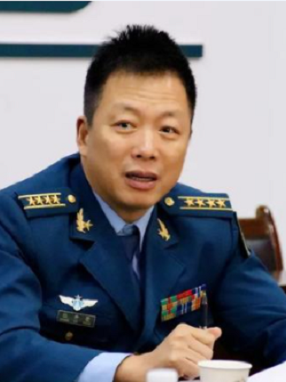 張開榮(廣西柳州軍分區原司令員) 張開榮(廣西柳州軍分區原司令員)