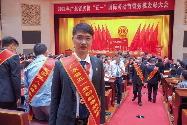 劉志輝(智慧城市研究院有限公司數據部系統崗工程師) 劉志輝(智慧城市研究院有限公司數據部系統崗工程師)