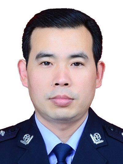 張安邦(陝西省安康市白河縣政府黨組成員、副縣長,縣公安局局長) 張安邦(陝西省安康市白河縣政府黨組成員、副縣長,縣公安局局長)