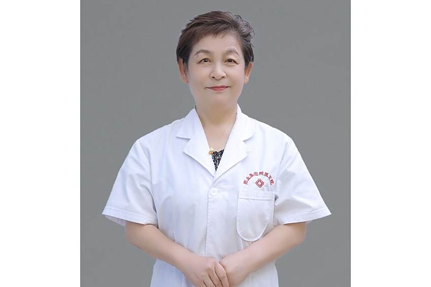關瑞華(南京鼓樓心愈島中西醫結合診所醫生) 關瑞華(南京鼓樓心愈島中西醫結合診所醫生)
