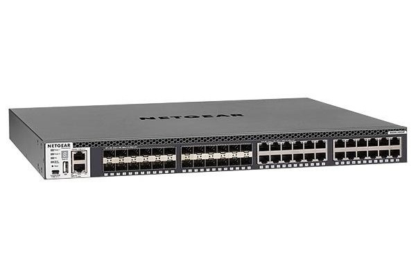 NETGEAR M4300-24X24F NETGEAR M4300-24X24F
