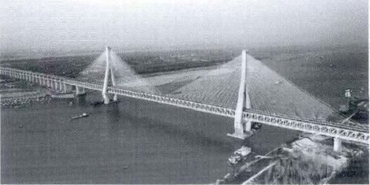 武漢天興長江大橋俯視圖