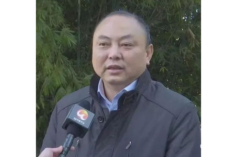 楊立忠(福建省武夷山市林業局原黨組書記、局長) 楊立忠(福建省武夷山市林業局原黨組書記、局長)