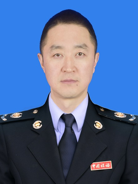 程軼(國家稅務總局成都市郫都區稅務局黨委委員、總會計師、三級高級主辦)