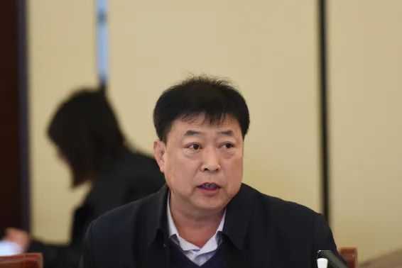 李春生(北京市人大代表、北京欣天燃氣設備安裝工程有限公司副經理) 李春生(北京市人大代表、北京欣天燃氣設備安裝工程有限公司副經理)