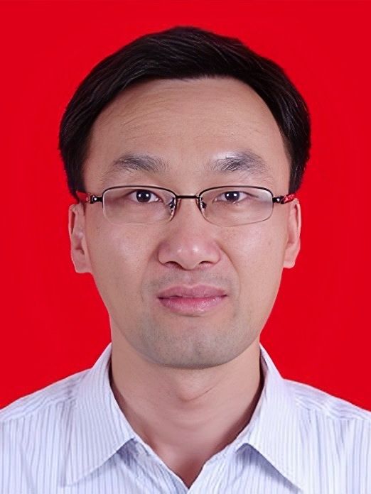 林柳強(漳州市九龍江集團有限公司黨委書記、董事長) 林柳強(漳州市九龍江集團有限公司黨委書記、董事長)