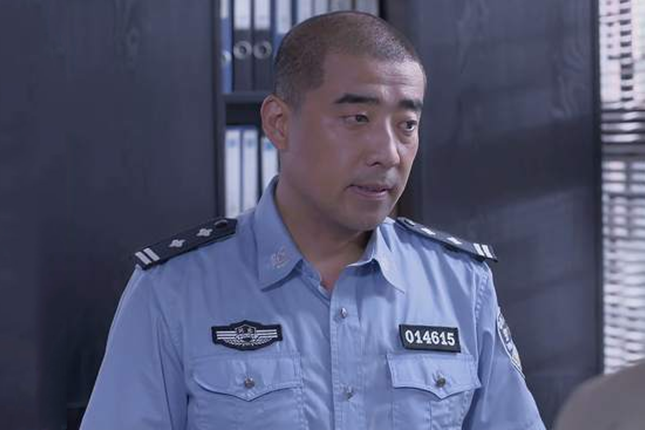 許飛(刑偵劇《各個擊破》中的角色) 許飛(刑偵劇《各個擊破》中的角色)