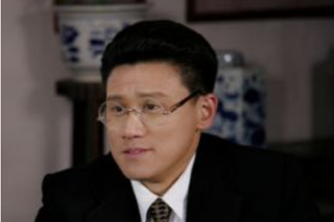 姚遠(《裸婚之後》中佟悅飾演的角色) 姚遠(《裸婚之後》中佟悅飾演的角色)