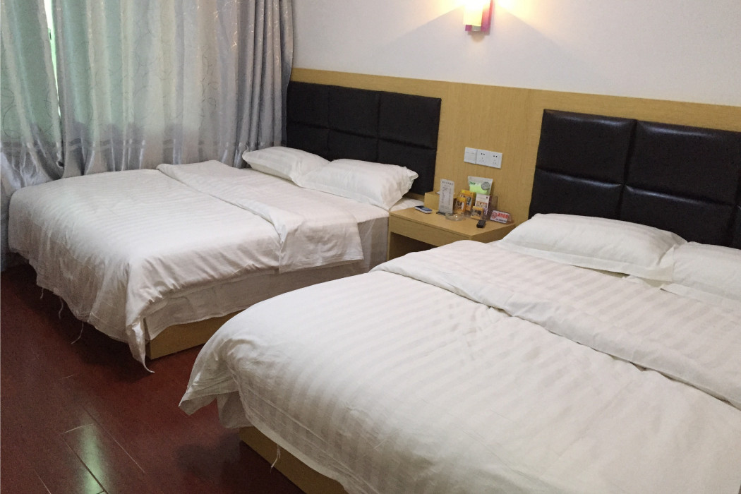 鬍子賓館 鬍子賓館