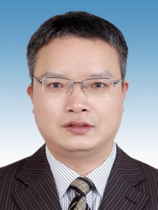 吳國輝(龍巖市委常委、市紀委書記,市監察委員會主任) 吳國輝(龍巖市委常委、市紀委書記,市監察委員會主任)