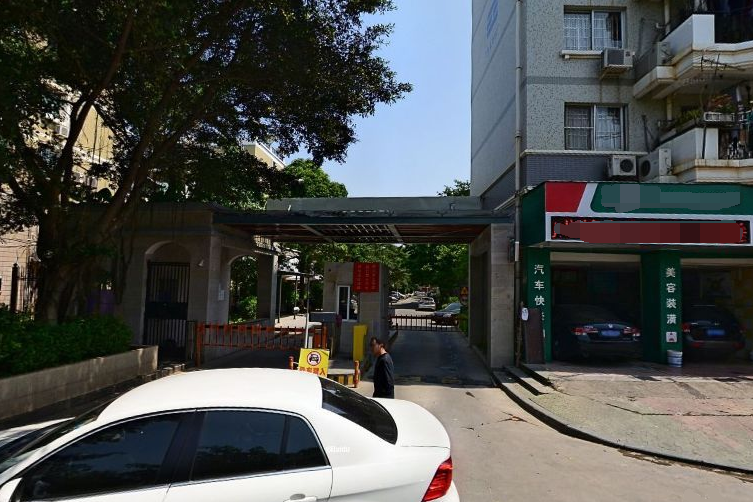 湖邊美苑 湖邊美苑