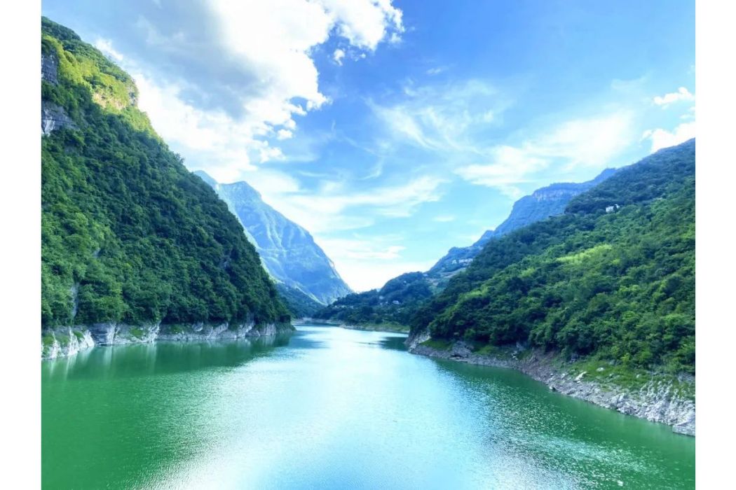 馬渡河(中國湖北省宜昌市五峰土家族自治縣境內河流) 馬渡河(中國湖北省宜昌市五峰土家族自治縣境內河流)